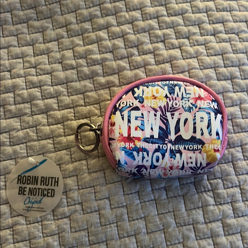 Robin Ruth NY souvenir coin pouch! NWT!